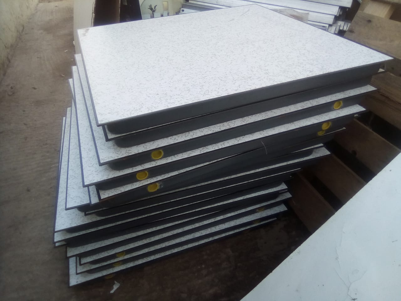 Floor tiles
